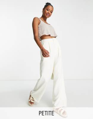 wide leg trousers for petite