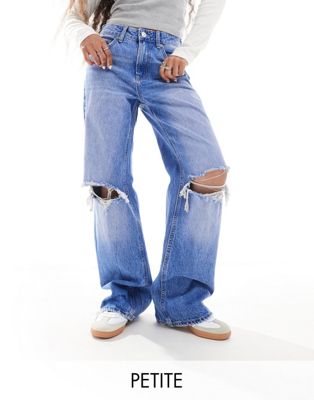 Stradivarius Petite wide leg jean in washed medium blue