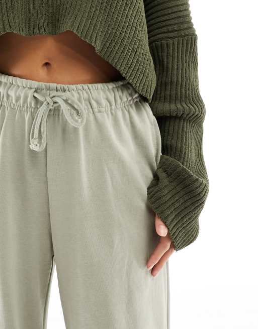 Stradivarius Petite wide leg sweatpants in washed khaki