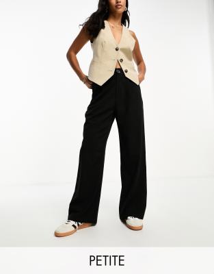Stradivarius Petite Wide Leg Relaxed Dad Pants In Black In Black