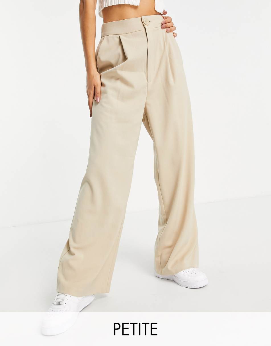 Stradivarius Petite wide leg relaxed dad trouser in beige