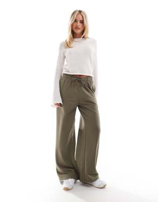 Stradivarius Petite Wide Leg Sweatpants In Khaki-green