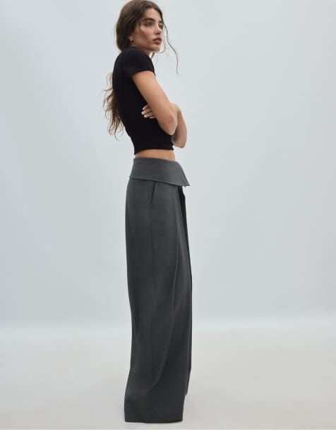 Stradivarius Petite wide-leg trousers with turned-up waistband in dark grey - view 1