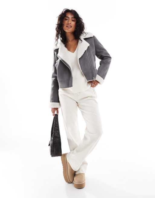 Stradivarius – Pilotenjacke in Grau mit Teddyfutter