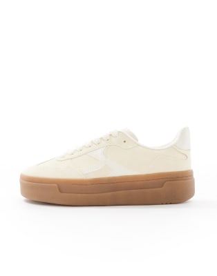 Stradivarius Platform Rubber Sole Sneakers