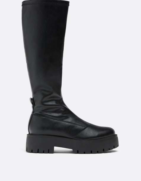 Stradivarius platte track boots in zwart - view 1