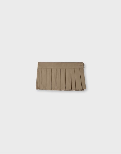 Stradivarius Pleated buckle belt in khaki - view 1