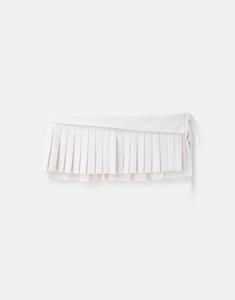 Stradivarius Pleated skirt belt in ecru - view 1