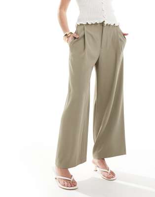 Stradivarius Pleated Tailored Pants In Green