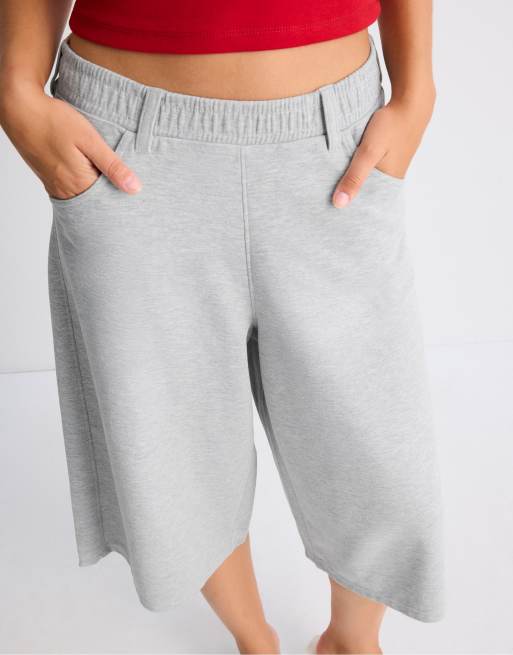 Stradivarius plush bermuda short in grijs gemêleerd, 4 van 5
