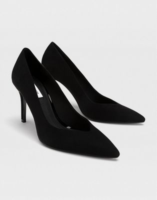 Stradivarius pointed court heeled shoes in black