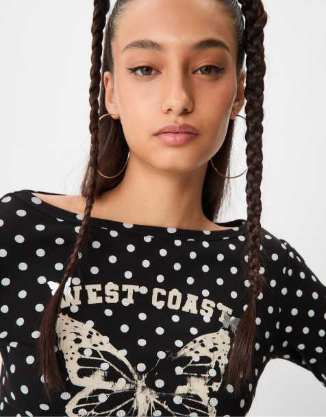 Stradivarius Polka dot placement print boat neck t-shirt in black - view 1