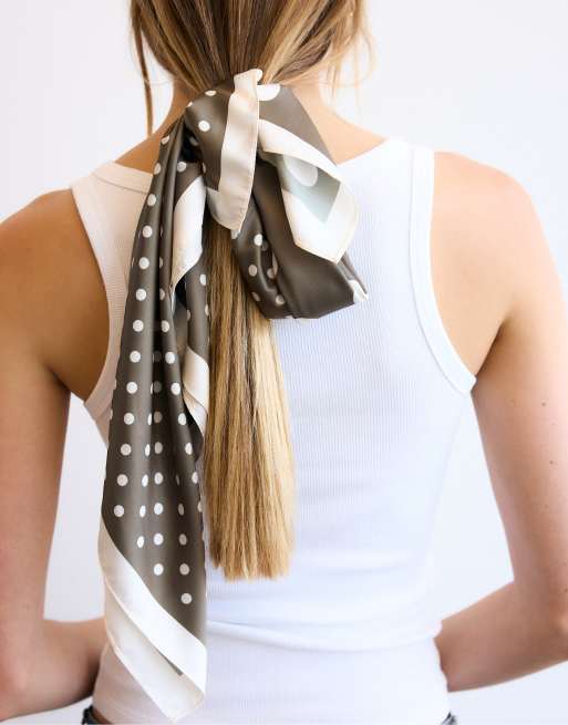 Stradivarius Polka dot scarf in khaki, 3 of 4