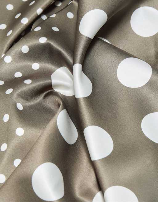 Stradivarius Polka dot scarf in khaki, 4 of 4