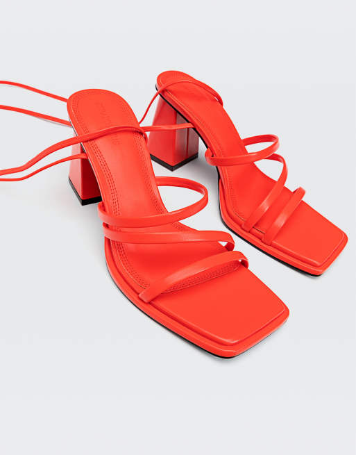 Stradivarius – Pomarańczowe sandały z paseczkami na obcasie klockowym , 4 z 4