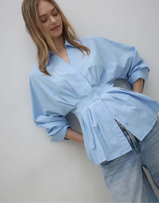 Stradivarius – Popeline-Hemdbluse in Himmelblau mit Faltendetails, 2 von 7