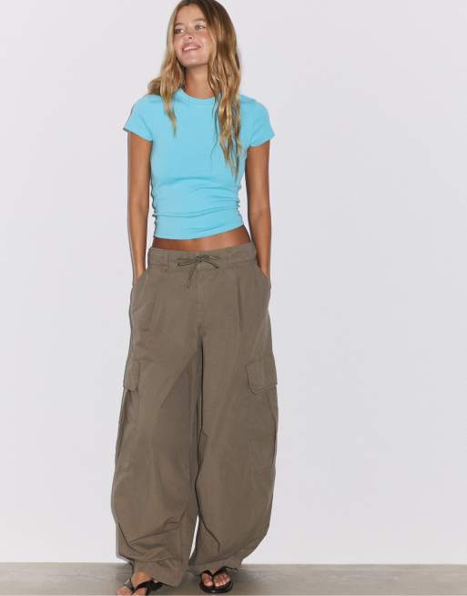 Stradivarius poplin cargobukser i khaki, 5 af 5
