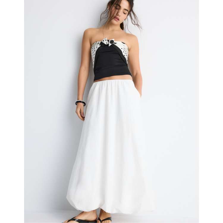 Stradivarius Poplin maxi balloon skirt in white | ASOS