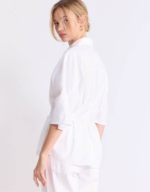 Stradivarius - Poplin overhemd met kimonomouwen en plooien in wit, 2 van 4