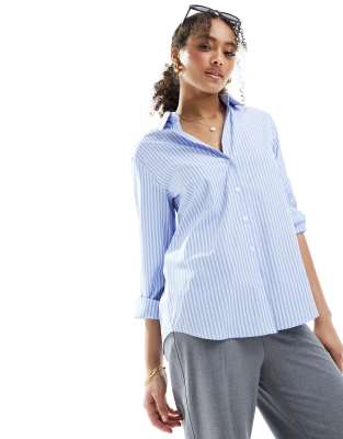 Stradivarius Stradivarius poplin pinstripe shirt in blue stripe