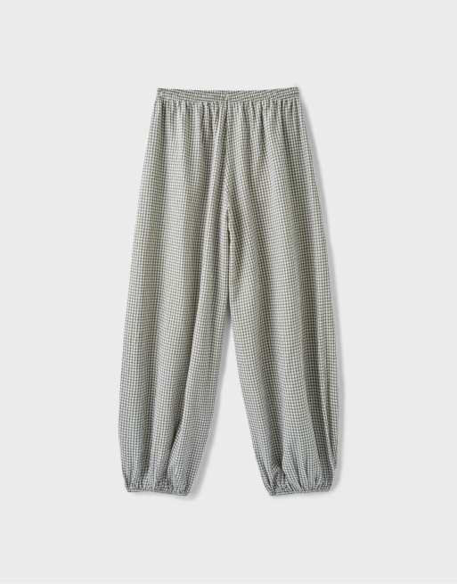 Stradivarius Poplin volume trousers in khaki, 7 of 7