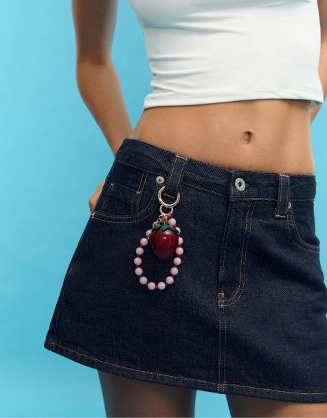 Stradivarius - Porte-clés avec breloque fraise - Rouge - view 1