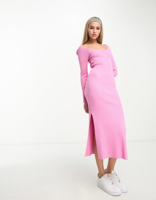 Stradivarius – Premium – Babyrosa, ribbad midiklänning med djup halsringning i jersey