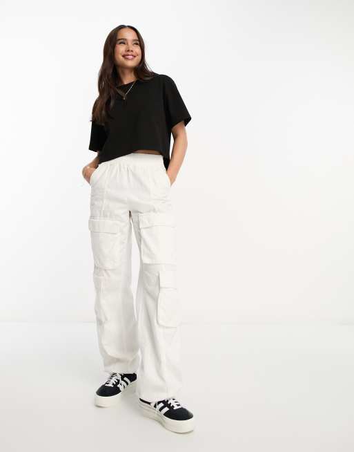 Stradivarius premium oversized tee in black, 3 of 4