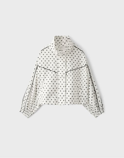 Stradivarius prickig kort windbreaker i naturvit, 6 av 7