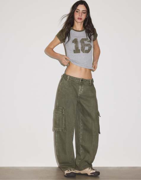 Stradivarius Printed short sleeve t-shirt in khaki - view 1