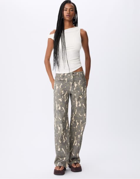 Stradivarius Printed straight fit trousers in khaki