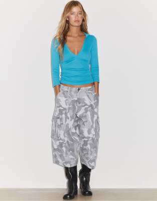 Grey 2