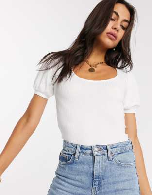 white puff sleeve shirt