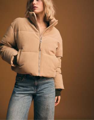 Stradivarius - Pufferjacke aus Cord in Beige-Neutral