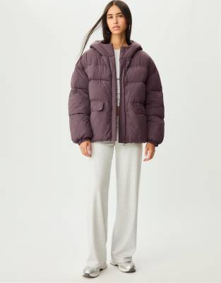 Stradivarius - Pufferjacke in Grau mit Kapuze