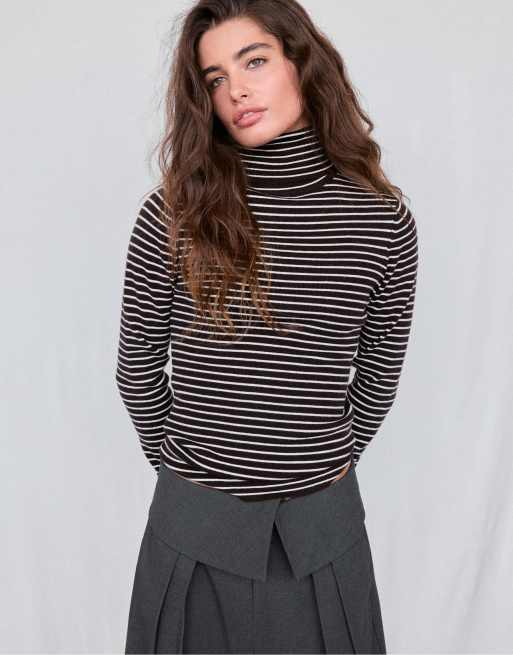 Stradivarius pull col roulé basique marron, 2 de 7