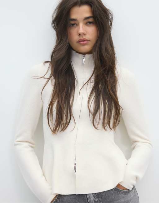 Stradivarius pull en maille à basque couleur glace, 5 de 7