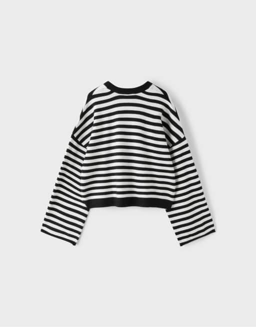Stradivarius Pullover aus Strick mit weiten Ärmeln und verkürztem Schnitt in Schwarz, 7 von 7