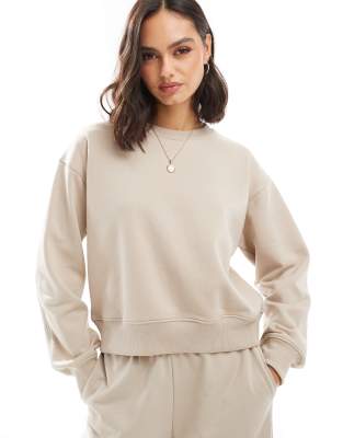 Stradivarius - Sweatshirt in Beige mit Rundhalsausschnitt, Kombiteil-Grün