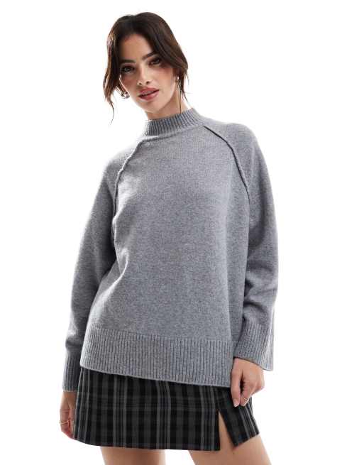 Stradivarius – Pullover in Grau mit Ziernaht und halbhohem Ausschnitt