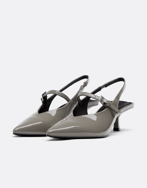 Stradivarius Pumps in Grau mit Lackoptik, 4 von 6
