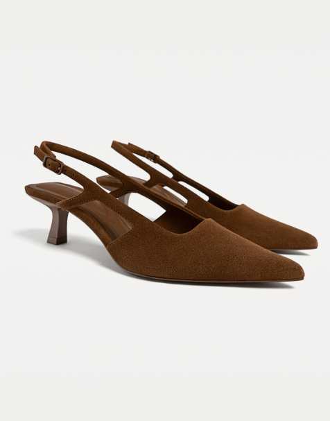 Stradivarius - Pumps van leer met kitten hakken in bruin - view 1
