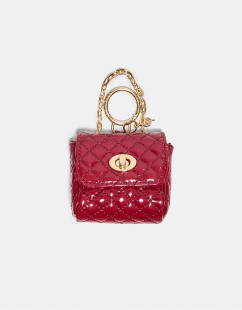 Stradivarius quiltad miniväska med charm i burgundy - view 1