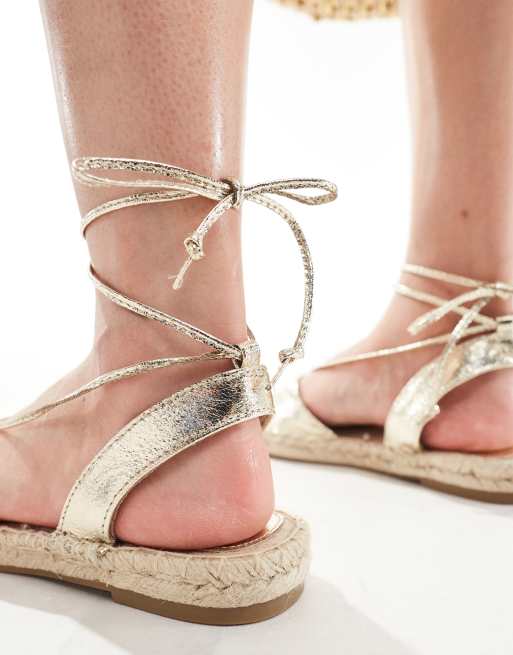 Stradivarius raffia espadrilles in gold