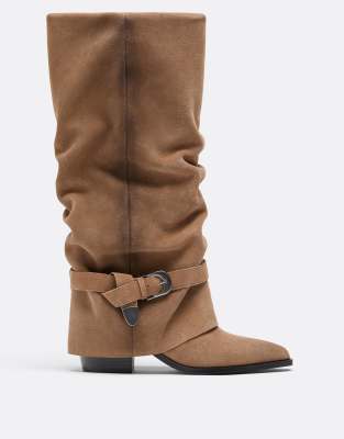  Real suede slouchy heeled boot in beige