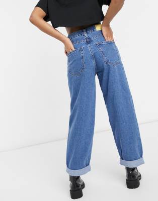 relaxed mom fit jeans