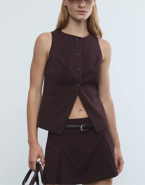 Stradivarius - Regular-fit gestreept gilet met knopen in paars - view 1