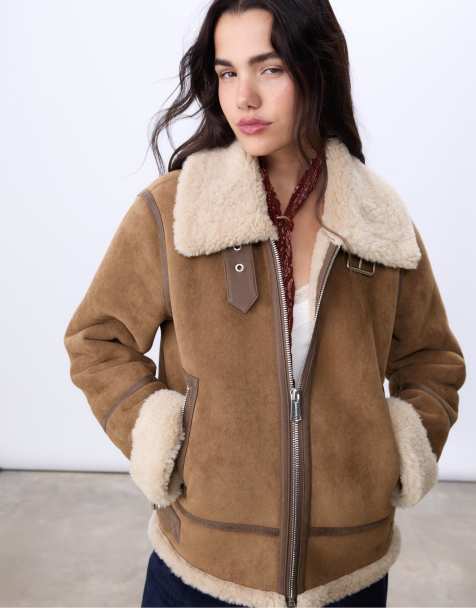 Stradivarius – Regular Fit Jacke in Beige mit Lammfellfutter - view 1