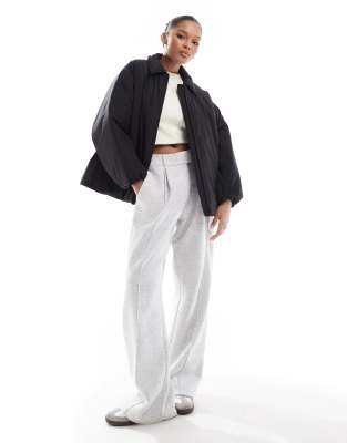 Stradivarius Regular Fit Puffer Jacket In Black