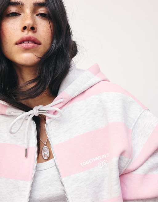Stradivarius regular sweatshirt med tryck i pastellrosa, 4 av 4
